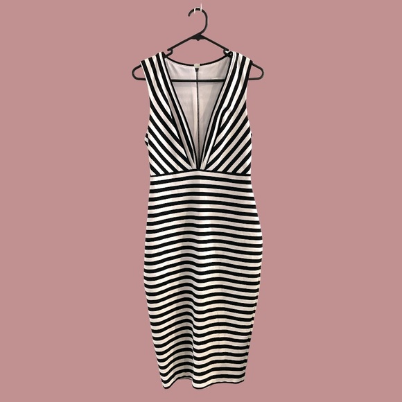 Bec & Bridge Seven Wonder Deep V Pencil Dress - Picture 4 of 11